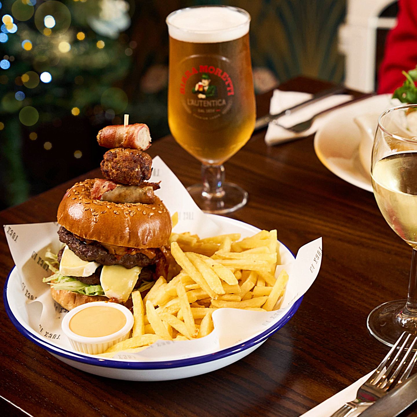 Festive Lunch & Dinner at The Seagull Hotel in Porthcawl