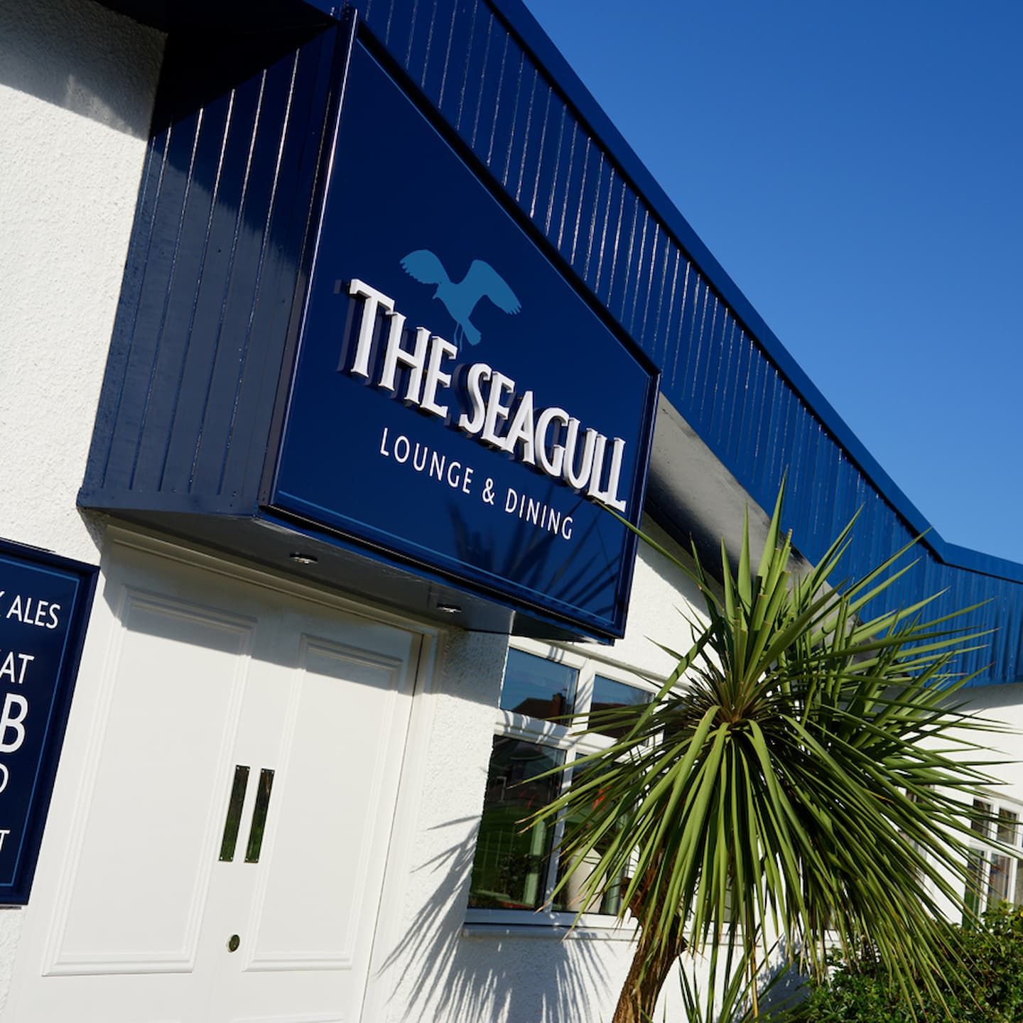 Good food & great times at The Seagull Hotel